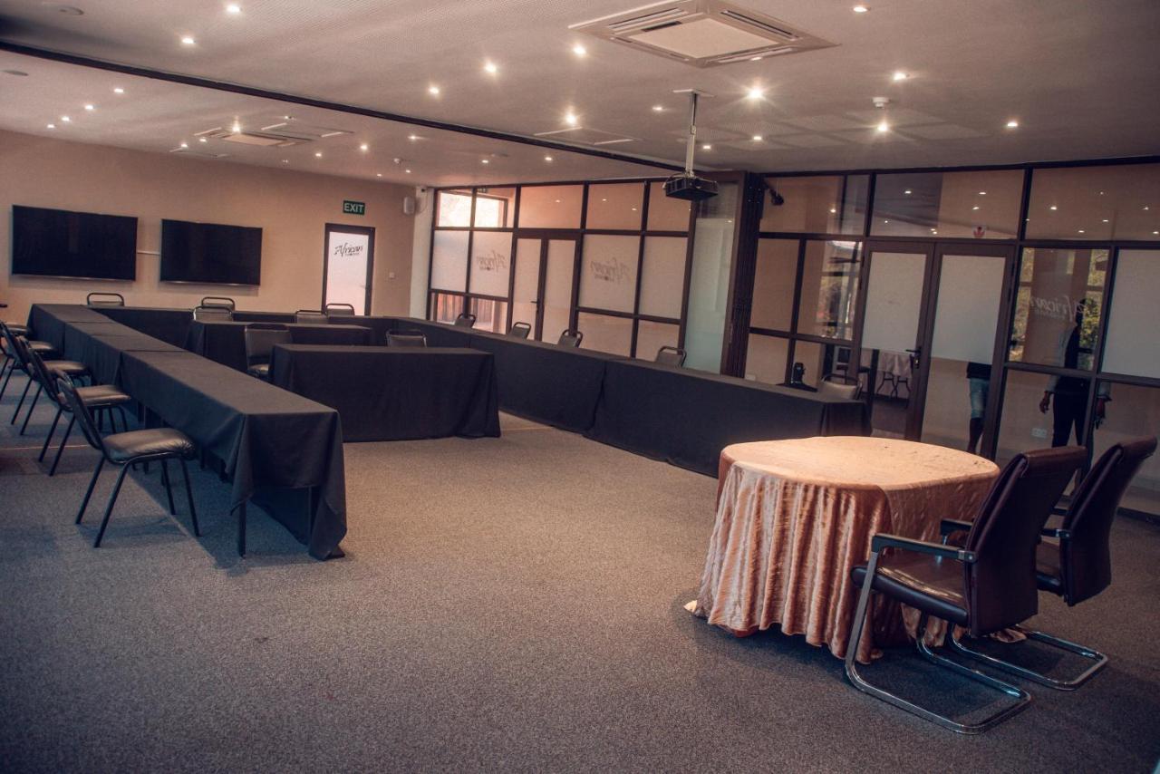 African Home Hotel Gaborone Exterior foto