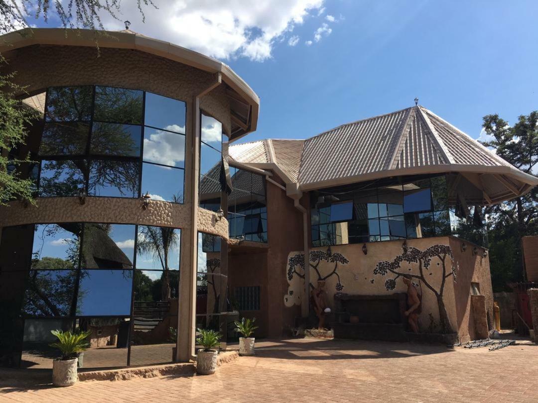 African Home Hotel Gaborone Exterior foto