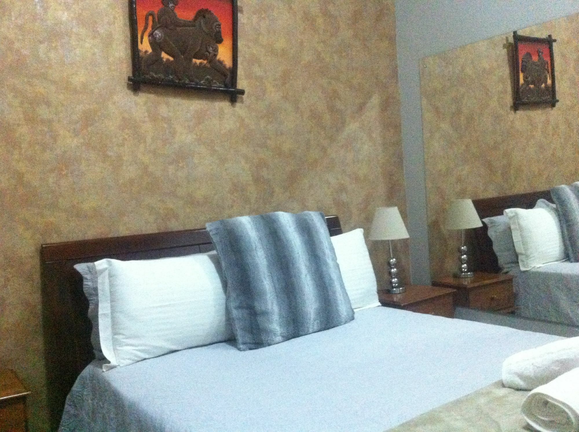 African Home Hotel Gaborone Exterior foto